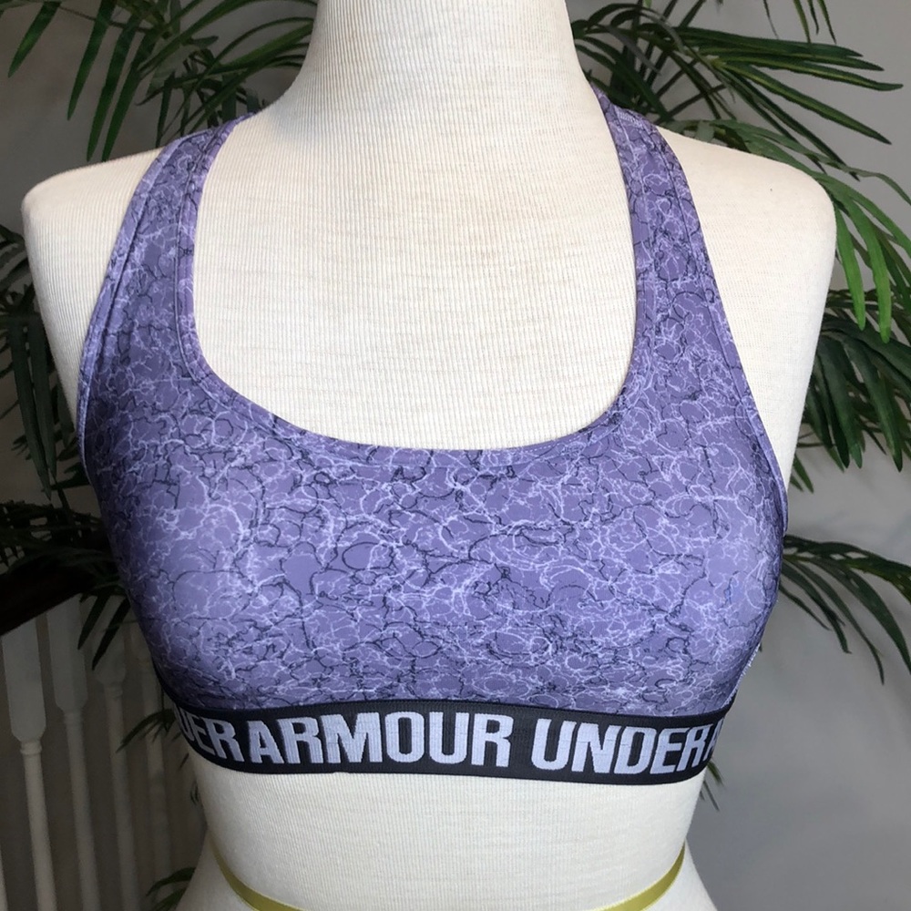 Under Armour ladies size S sports bra